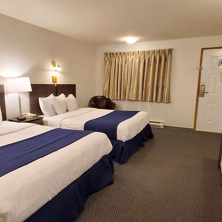 Travelodge By Wyndham Mcbride Bagian luar foto