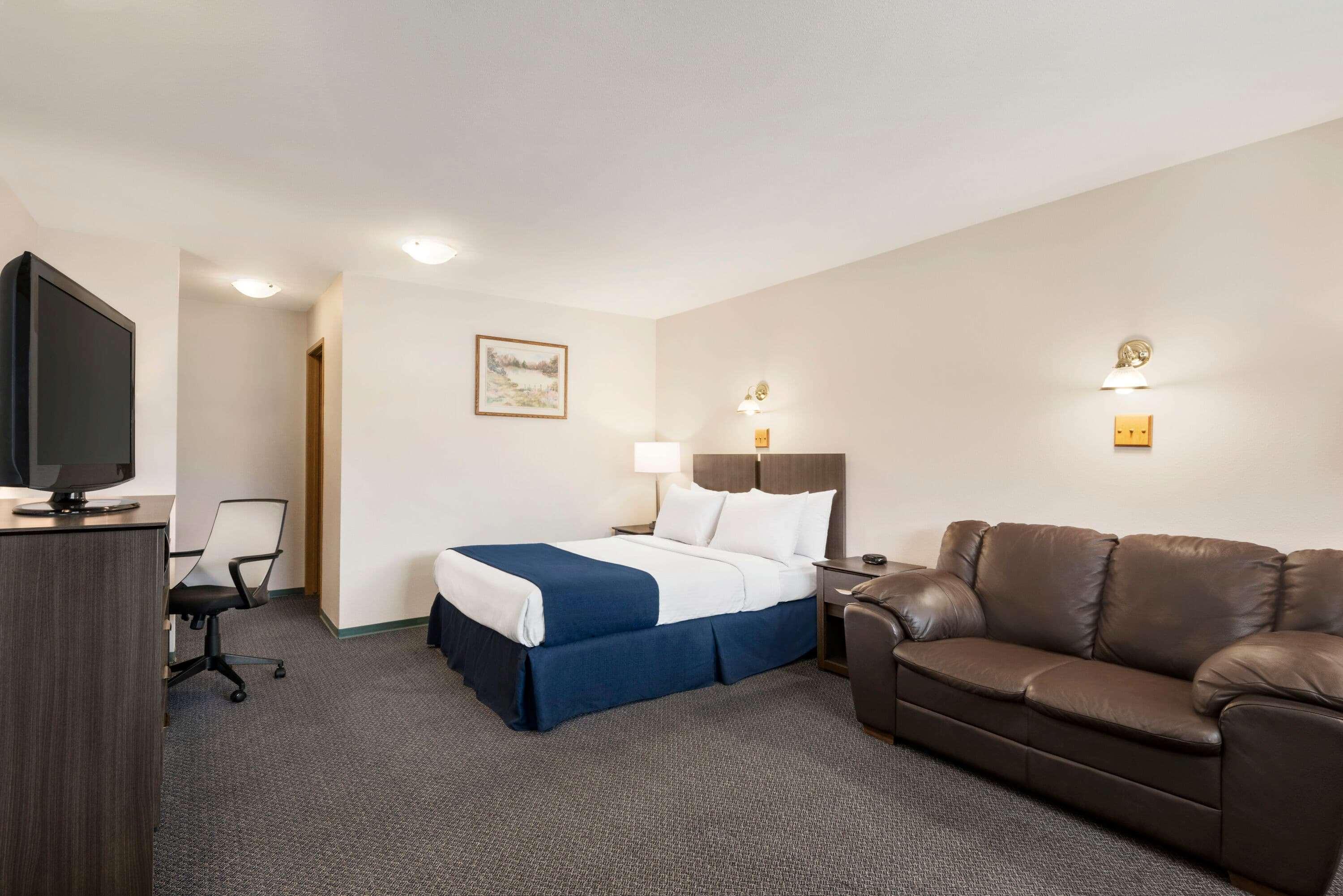 Travelodge By Wyndham Mcbride Bagian luar foto
