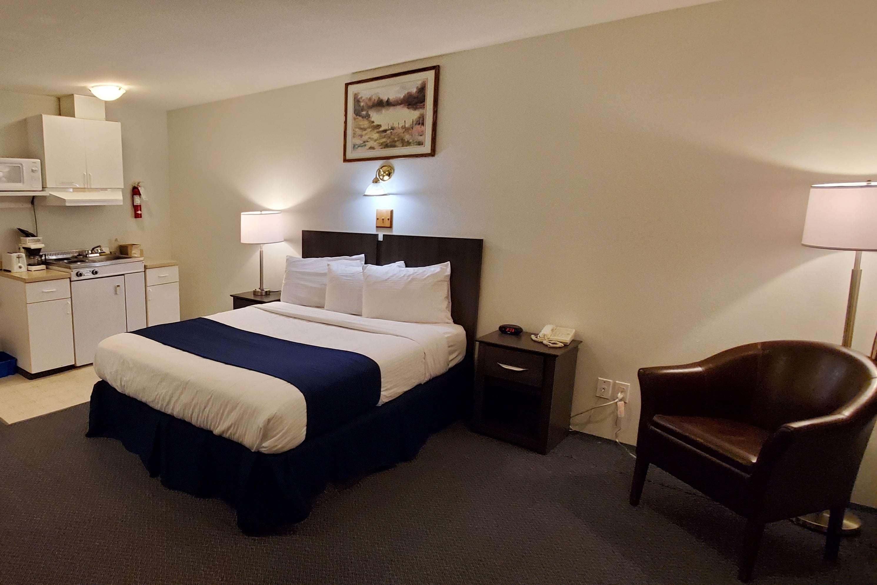 Travelodge By Wyndham Mcbride Bagian luar foto