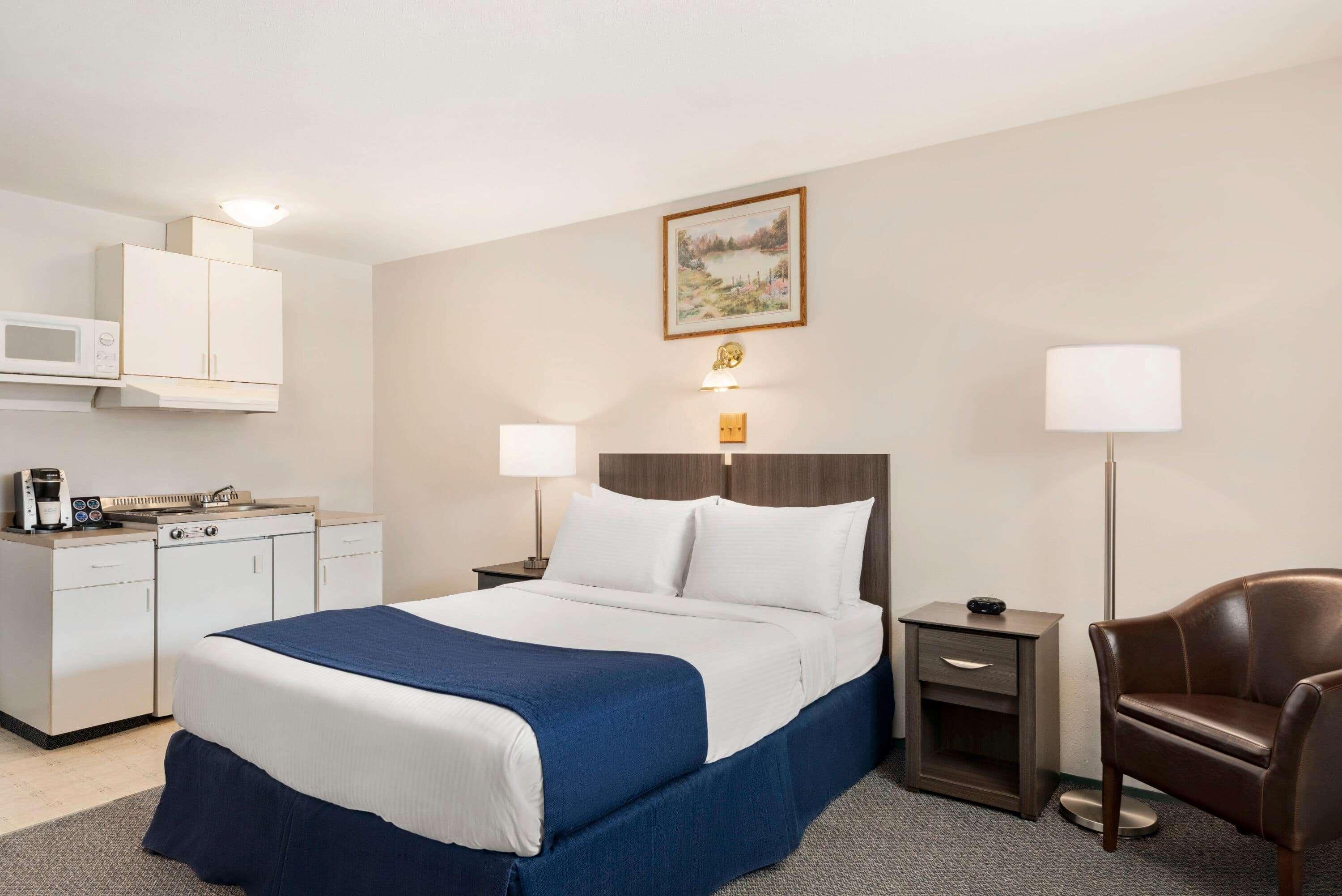 Travelodge By Wyndham Mcbride Bagian luar foto
