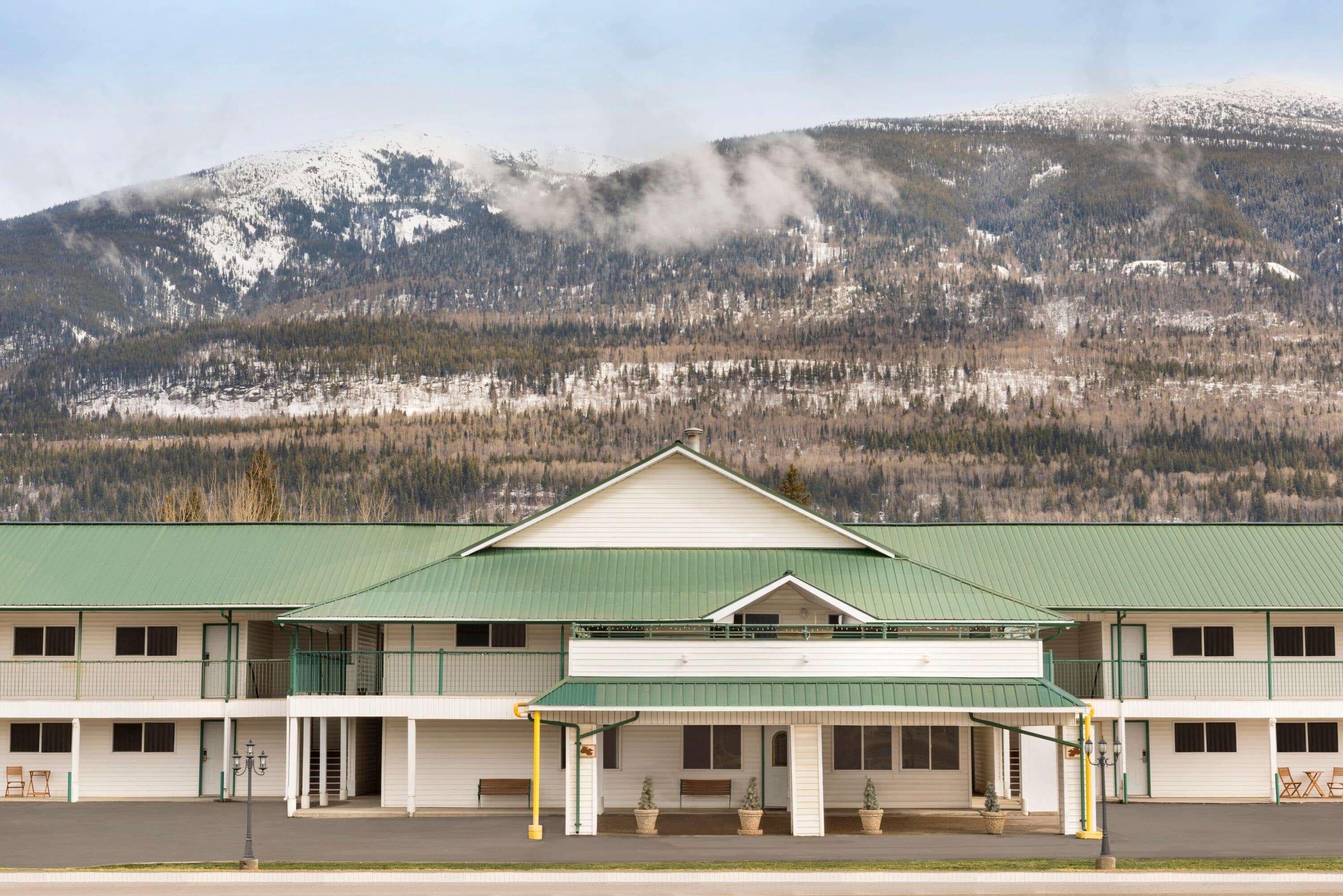 Travelodge By Wyndham Mcbride Bagian luar foto