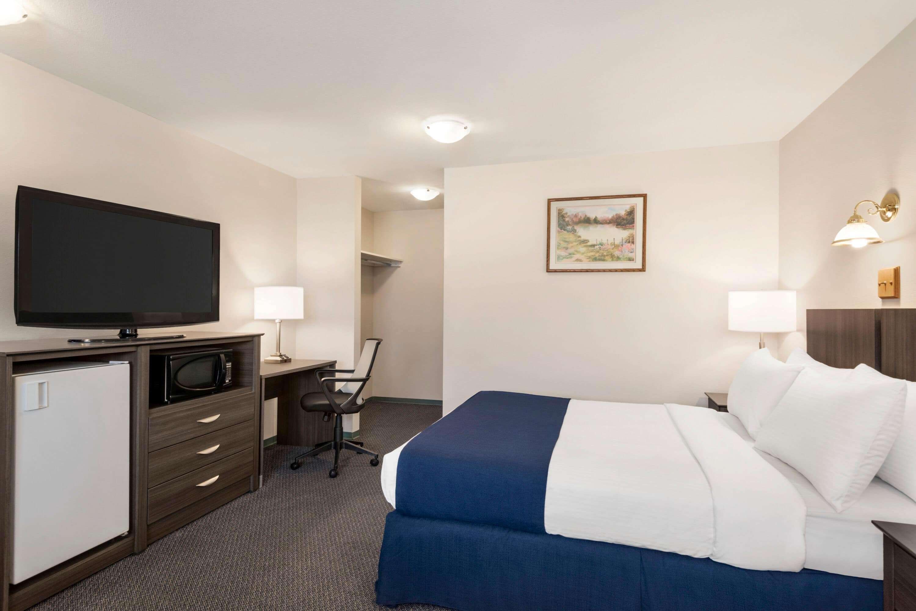 Travelodge By Wyndham Mcbride Bagian luar foto
