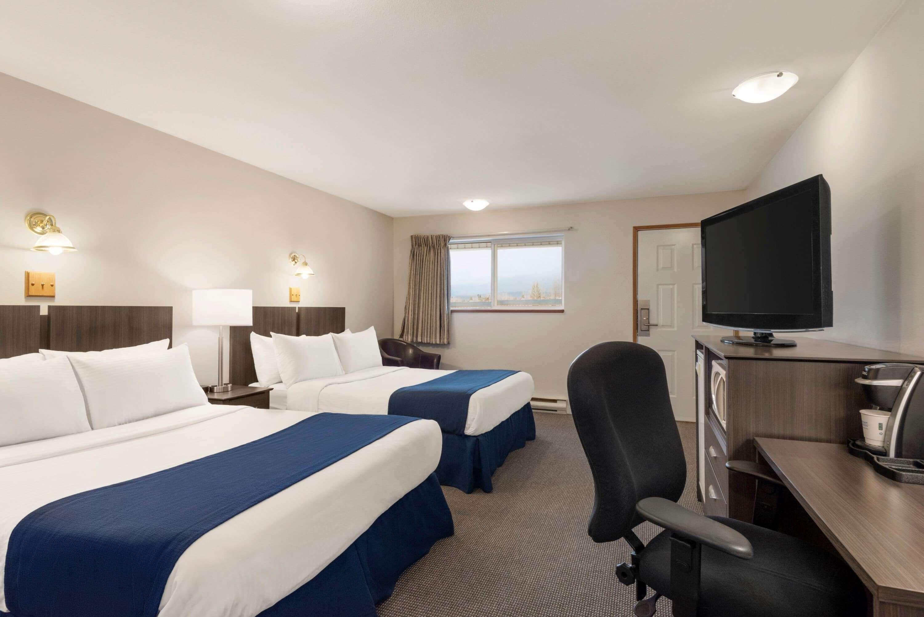 Travelodge By Wyndham Mcbride Bagian luar foto