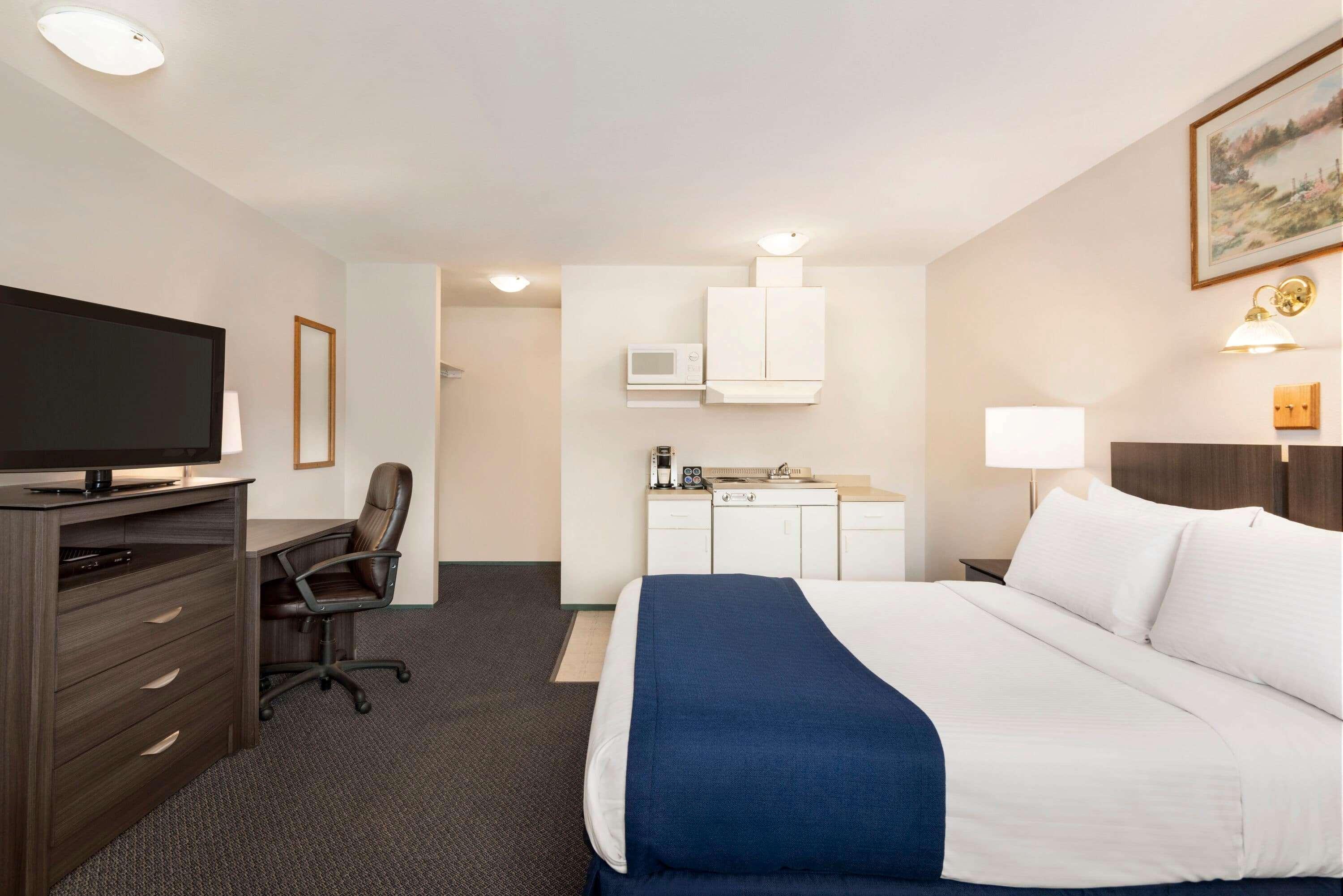 Travelodge By Wyndham Mcbride Bagian luar foto